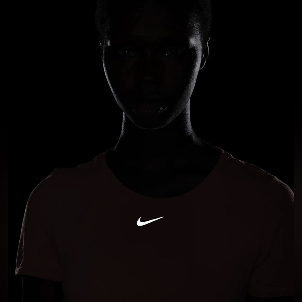 NWT Nike Drifit ADV Aura Short Sleeve Pink Large - Picture 3 of 4